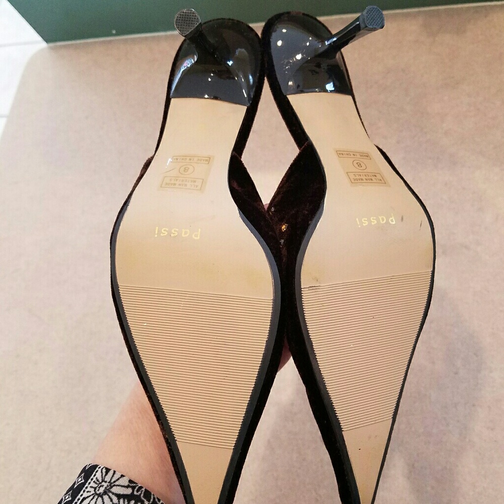 NWOT Passi/Passi Italian jeweled mules pointy toe - Picture 3 of 6